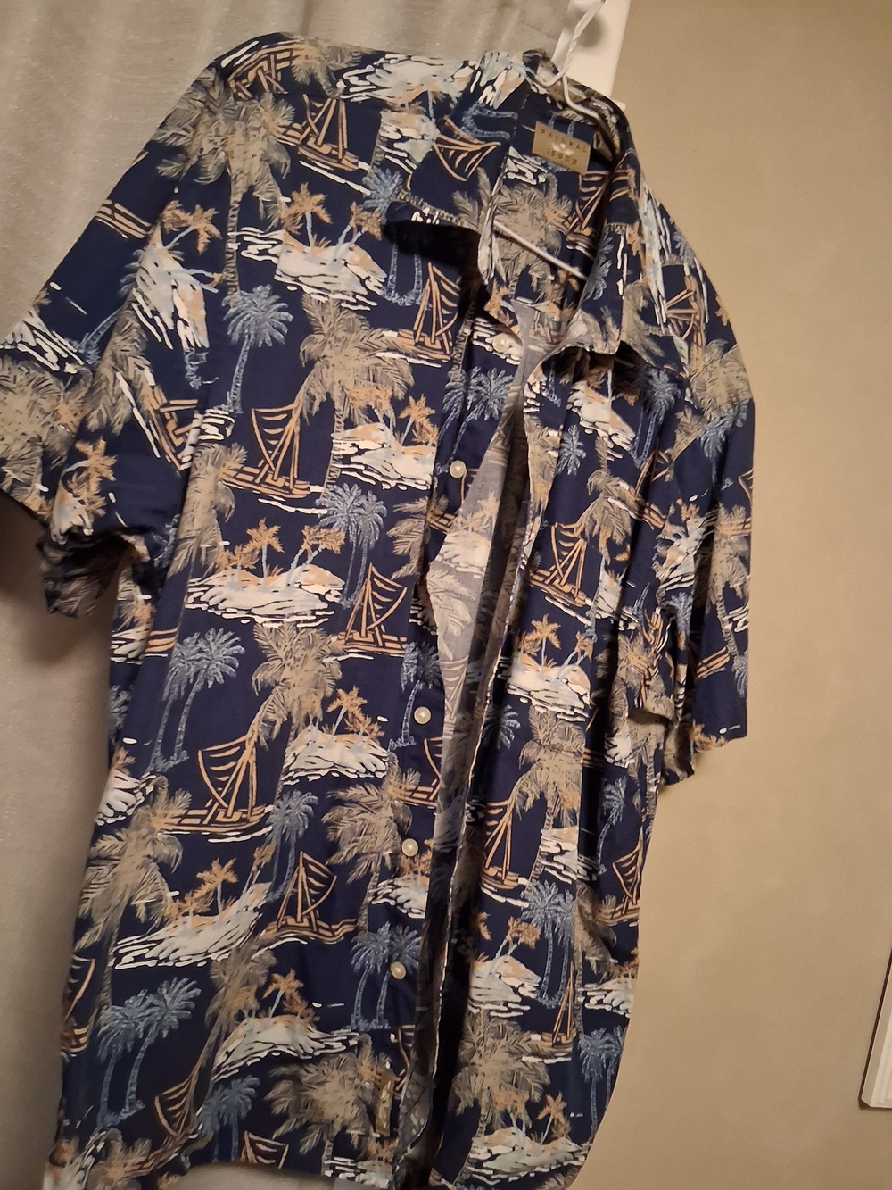 Men's Blue Tropical Print Short-Sleeve Shirt